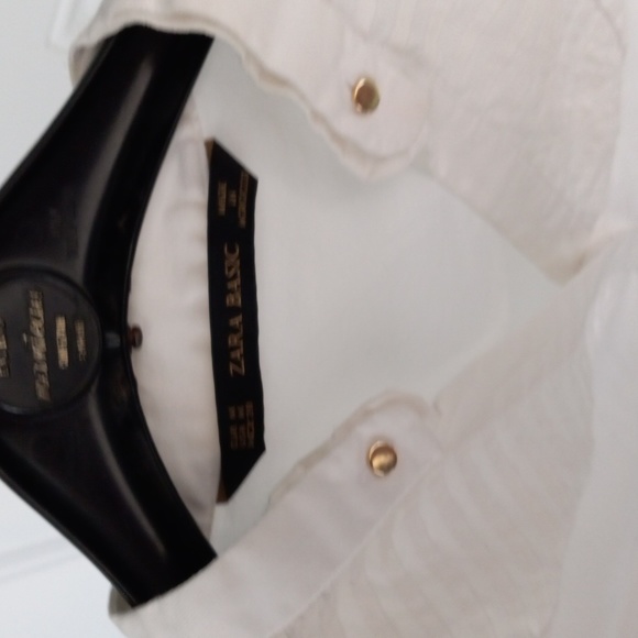 ZaraBasic Morocco SizeM Long Sleeve Gold Accent + Concealed ButtonsWhite Blouse - Picture 9 of 10